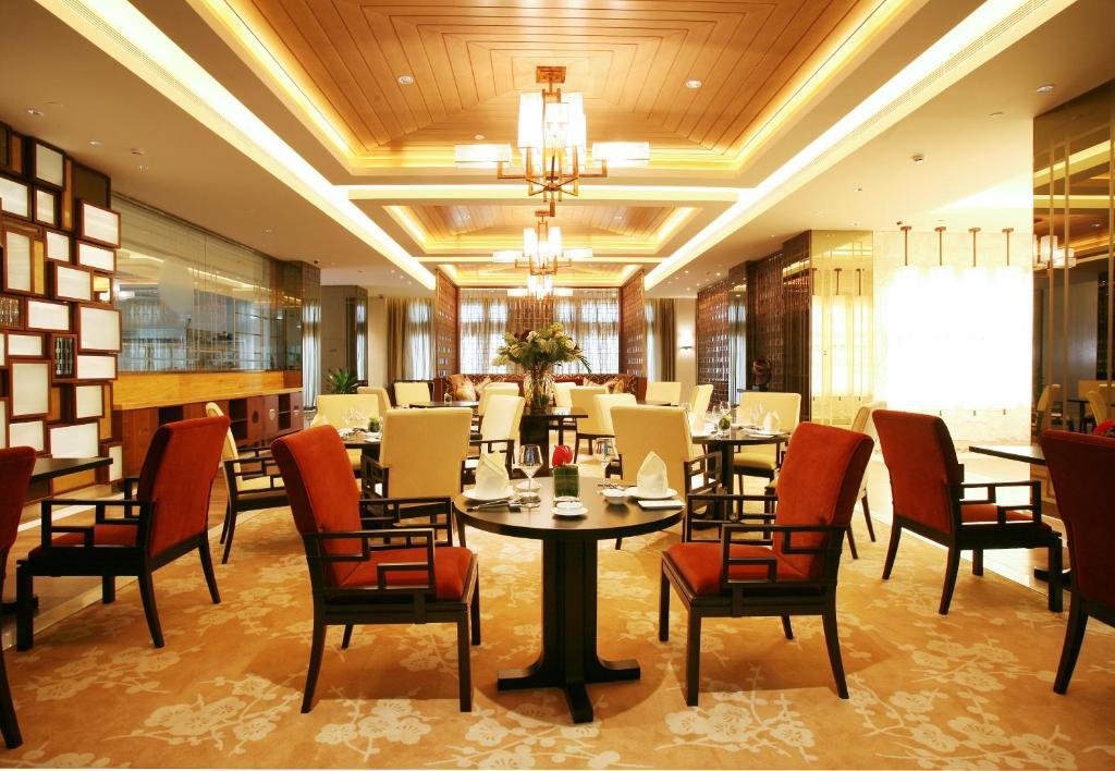 Landison Green Town Hotel Xinchang المظهر الخارجي الصورة